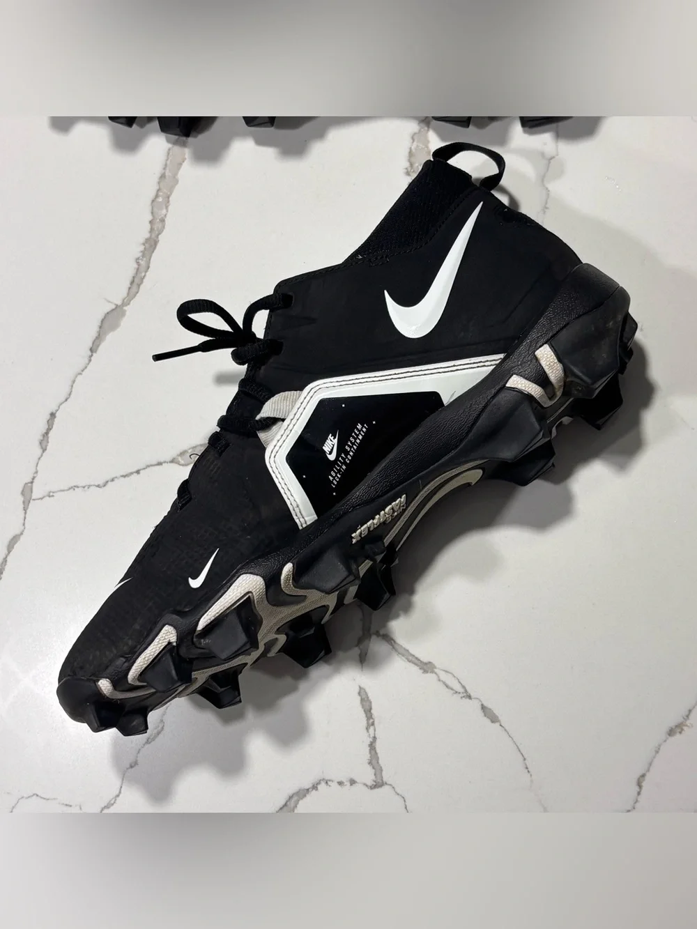Nike Alpha Fastflex Football Cleats Men’s 10 CV0582-001 Black White Molded Studs